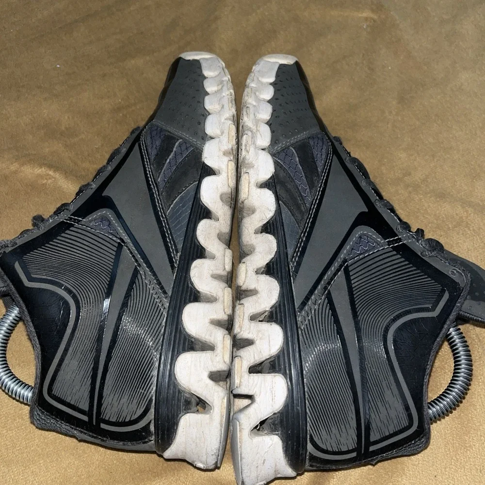Reebok Wall Season 2‎ Zigencore NBA Basketball Shoes Men Size 5.5/Women Size 7